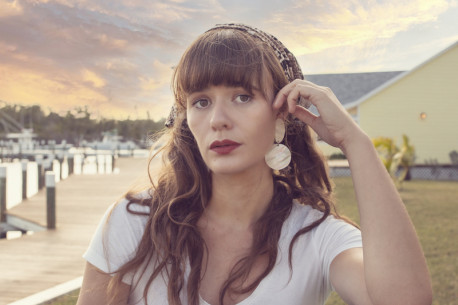 Singer and Actor Piera Van de Wiel